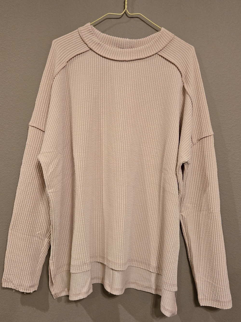 NWT Zenana Cream/Tan Waffle Knit Oversized Top — Raw Hem Detail — Size L/XL